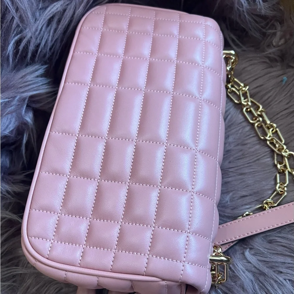 Michael Kors Quilted Pink and Gold Shoulder Bag - Picture 7 of 8
